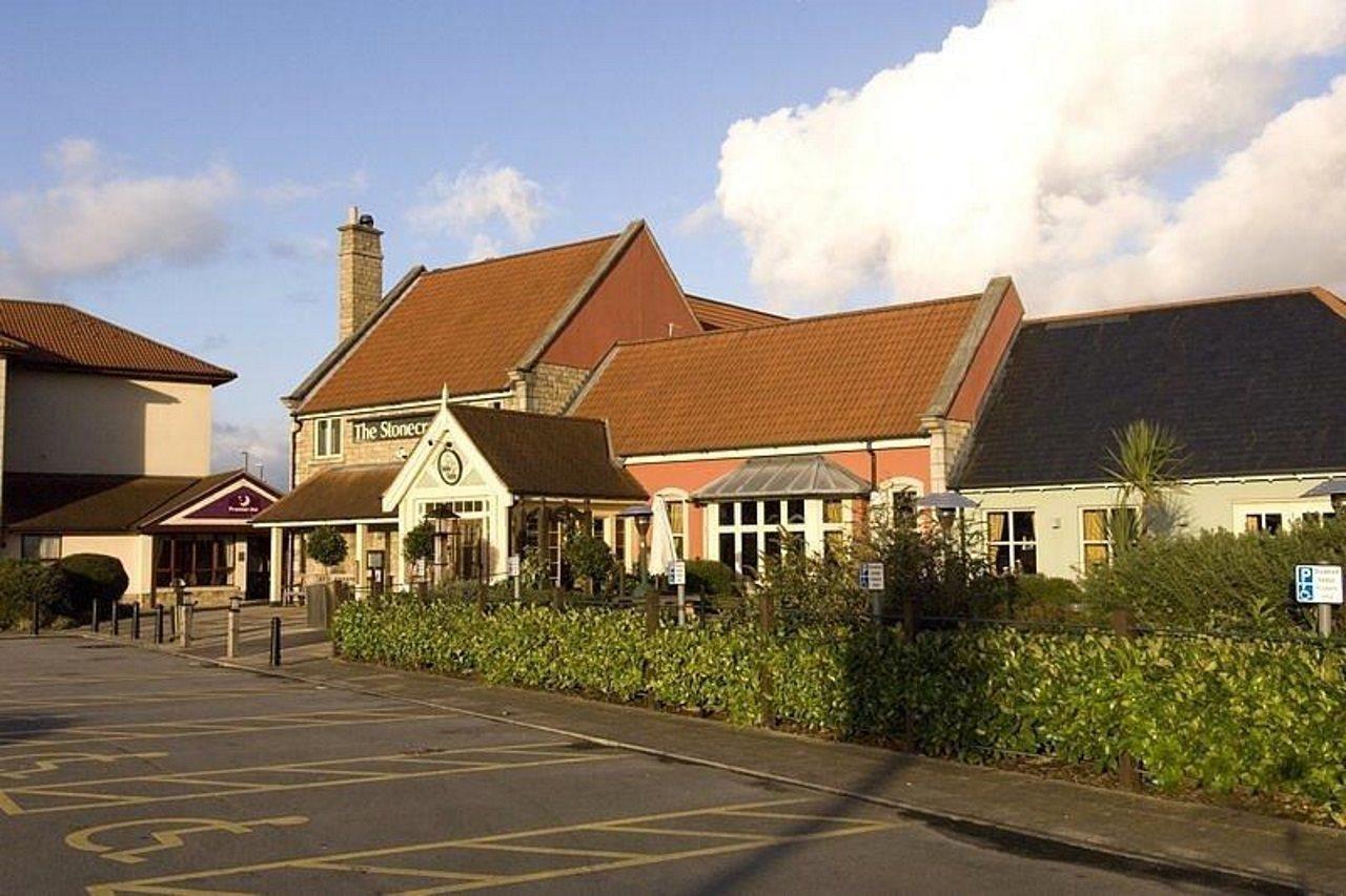 Premier Inn Haydock Park/M6 J23 Warrington Buitenkant foto