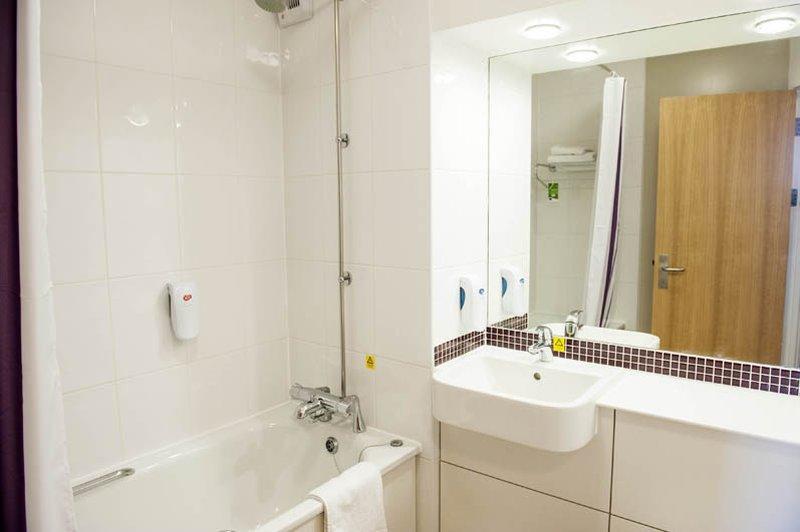 Premier Inn Haydock Park/M6 J23 Warrington Buitenkant foto